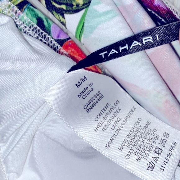 Tahari floral swimsuit size medium - Picture 4 of 7